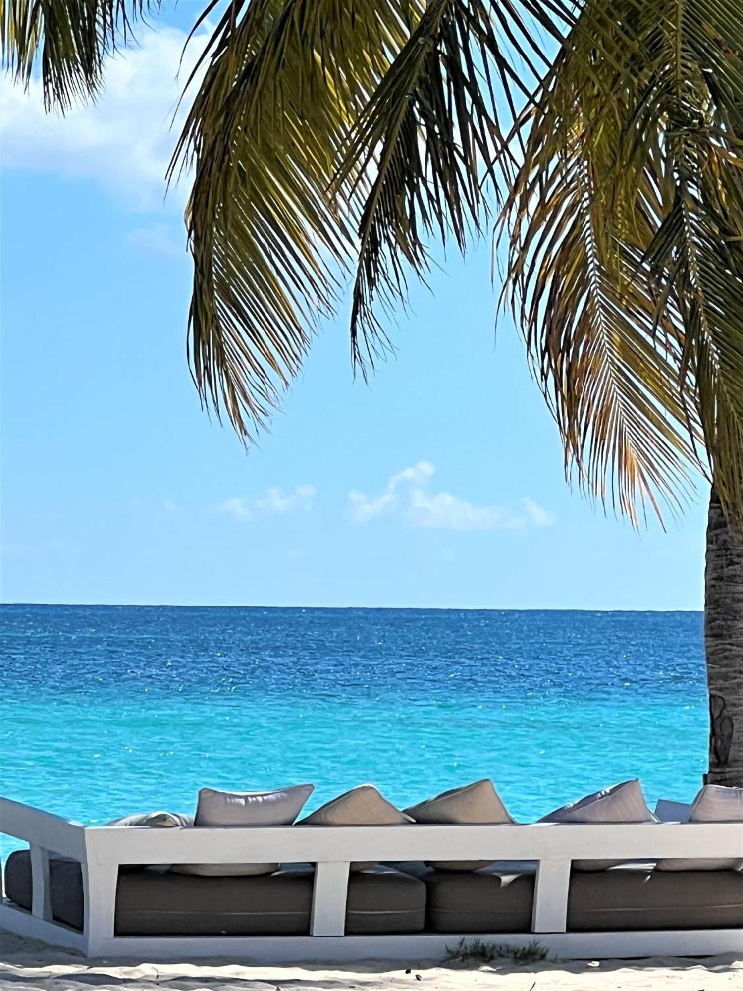 Rendezvous Bay Hotel Lower South Hill Екстер'єр фото